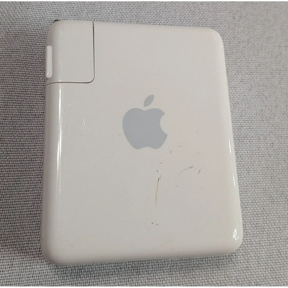 Apple AirPort Express Base Station A1264 White Good 802.11n Wi-Fi Router AirPlay